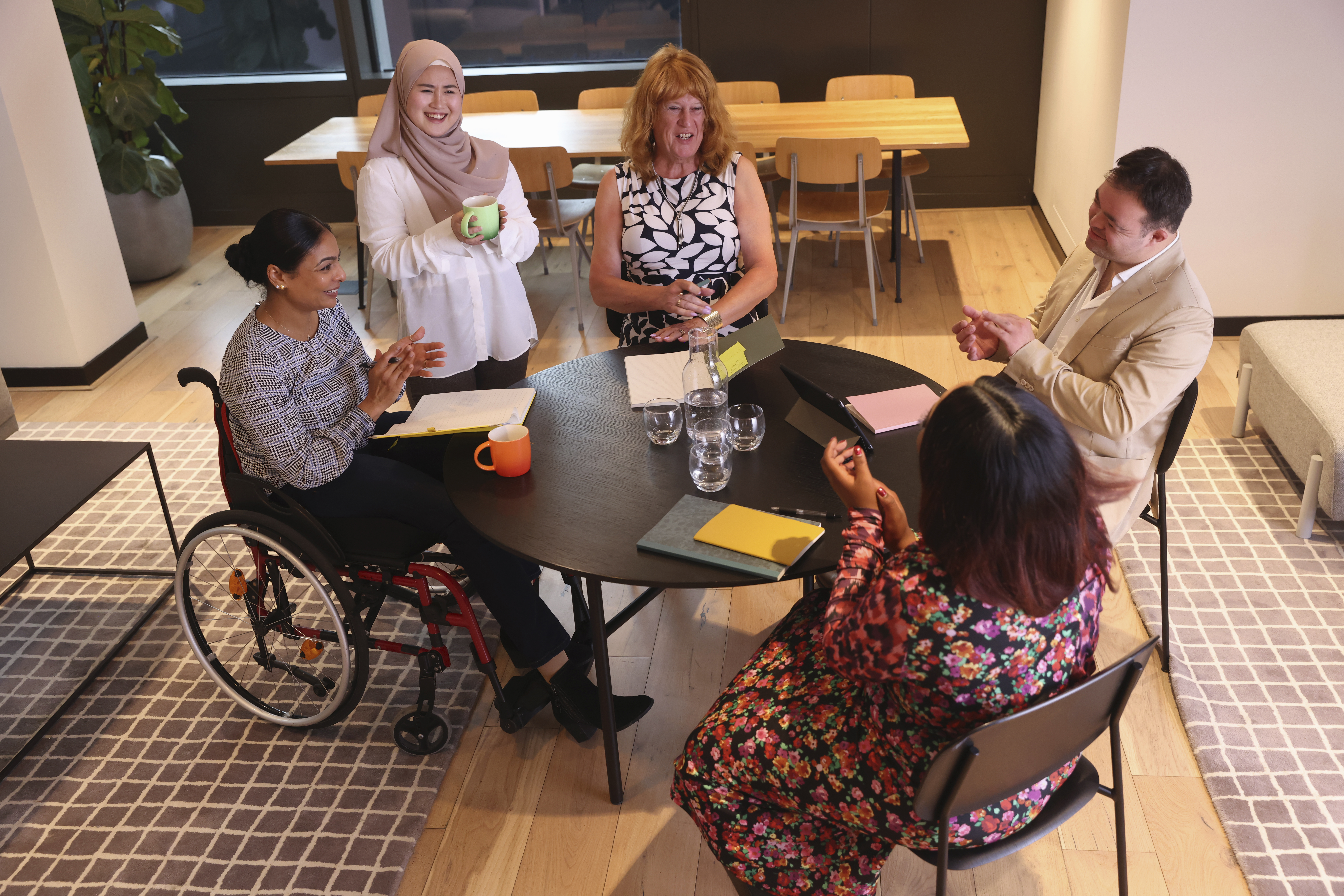 Exploring Short-Term and Medium-Term Accommodation Options with HelpAlong